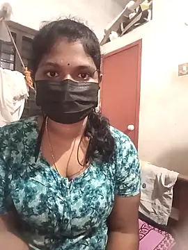 Snapshot of swetha01430 chatting on 26, 9, 2025 swetha01430 online show from 26, 9, 2025
