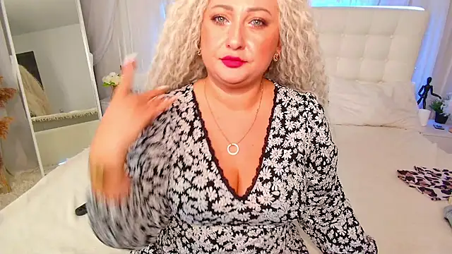 Lilit 1Love online show from 5, 10, 2025