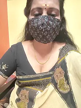 Snapshot of mallu-reshma chatting on 4, 10, 2025 mallu-reshma online show from 4, 10, 2025