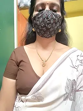 Snapshot of mallu-reshma chatting on 22, 11, 2025 mallu-reshma online show from 22, 11, 2025