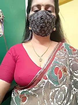 Snapshot of mallu-reshma chatting on 8, 11, 2025 mallu-reshma online show from 8, 11, 2025