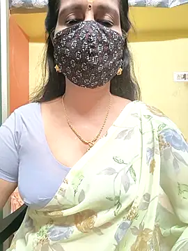 Snapshot of mallu-reshma chatting on 19, 11, 2025 mallu-reshma online show from 19, 11, 2025