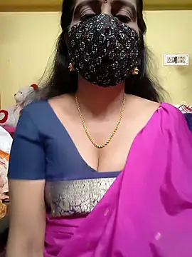 Snapshot of mallu-reshma chatting on 19, 10, 2025 mallu-reshma online show from 19, 10, 2025