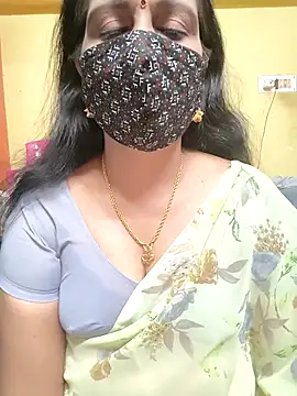 Snapshot of mallu-reshma chatting on 26, 10, 2025 mallu-reshma online show from 26, 10, 2025