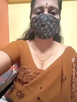 Snapshot of mallu-reshma chatting on 1, 10, 2025 mallu-reshma online show from 1, 10, 2025