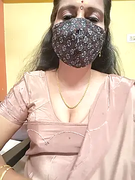 Snapshot of mallu-reshma chatting on 13, 10, 2025 mallu-reshma online show from 13, 10, 2025