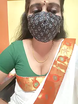 Snapshot of mallu-reshma chatting on 9, 10, 2025 mallu-reshma online show from 9, 10, 2025