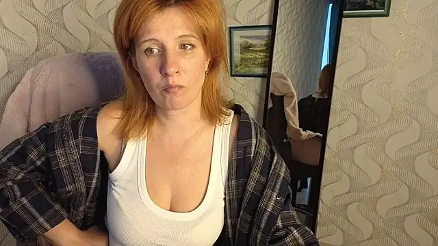 Snapshot of Elannaria chatting on 25, 9, 2025 Elannaria online show from 25, 9, 2025