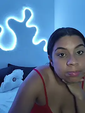 GabyMontenegro online show from 6, 4, 2026