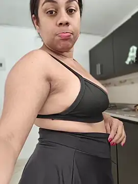 GabyMontenegro online show from 9, 4, 2026