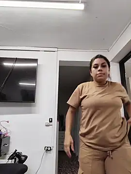 Snapshot of GabyMontenegro chatting on 15, 5, 2026 GabyMontenegro online show from 15, 5, 2026