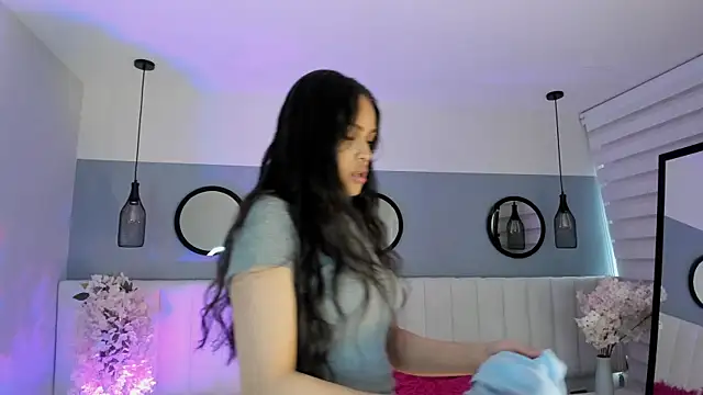 Mila Hank  online show from 15, 11, 2025