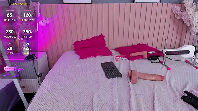 Mila Hank  online show from 12, 3, 2026