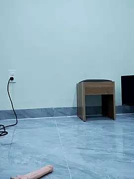 Lyly suri07 online show from 6, 10, 2025