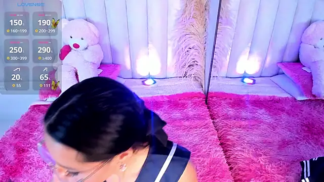 Annie  2 online show from 7, 11, 2025