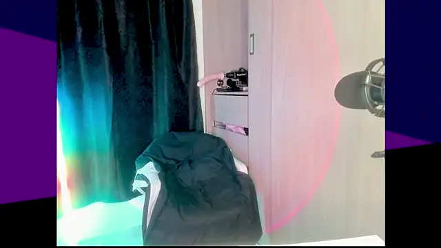 Snapshot of Amberdecolombia chatting on 1, 12, 2025 Amberdecolombia online show from 1, 12, 2025