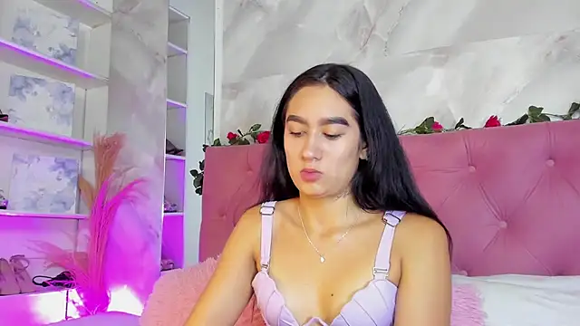 Nicolqueen  online show from 14, 10, 2025