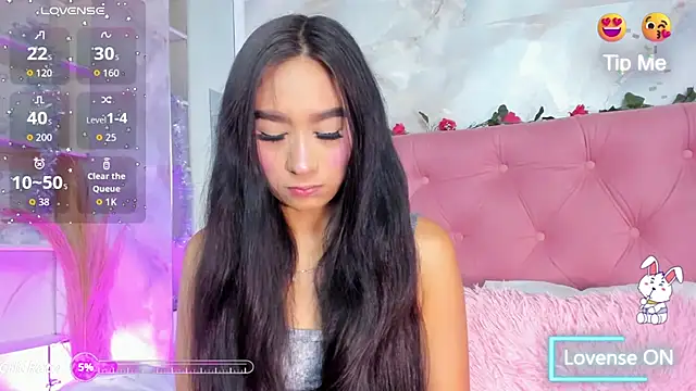 Nicolqueen  online show from 18, 12, 2025