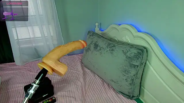 Snapshot of katerine_Monroe chatting on 2, 12, 2025 katerine Monroe online show from 2, 12, 2025