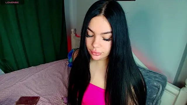 Snapshot of katerine_Monroe chatting on 9, 10, 2025 katerine Monroe online show from 9, 10, 2025