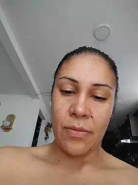 Snapshot of KittyHoleshot87 chatting on 10, 7, 2026 KittyHoleshot87 online show from 10, 7, 2026