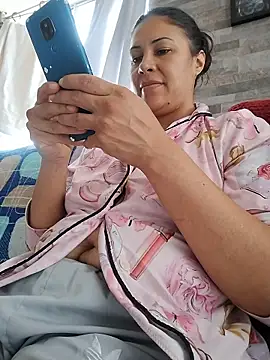 KittyHoleshot87 online show from 23, 4, 2026