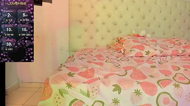 kiity horny  online show from 2, 4, 2026