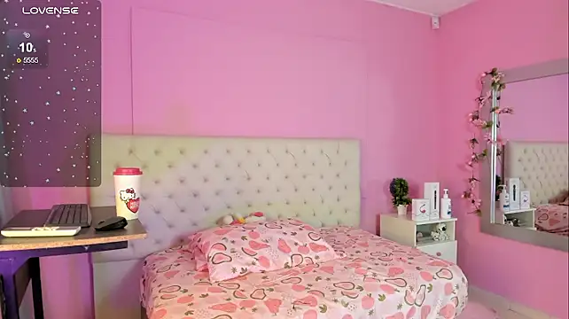 kiity horny  online show from 21, 4, 2026