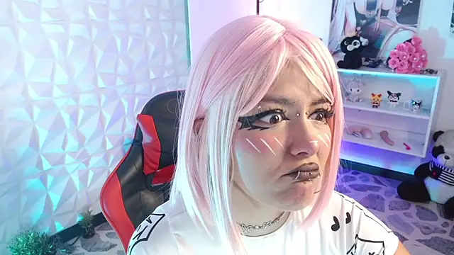 lil candy77 online show from 14, 4, 2026