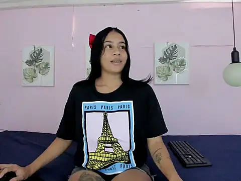 Snapshot of Lady_rossee chatting on 4, 10, 2025 Lady rossee online show from 4, 10, 2025