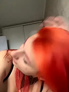 Nina Blum  online show from 23, 11, 2025