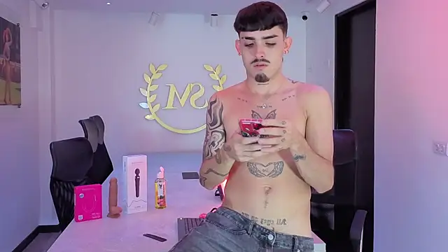 NikoStone  online show from 21, 4, 2026