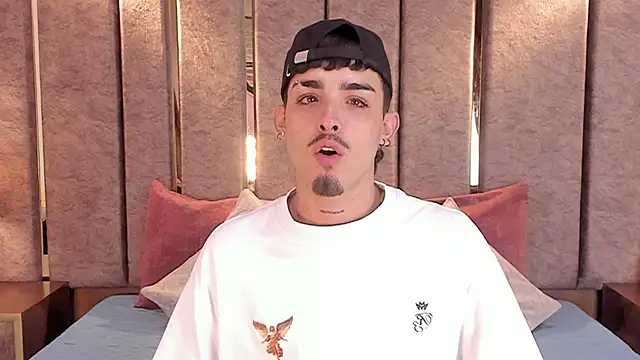 NikoStone  online show from 2, 4, 2026