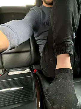 Snapshot of bmwe71 chatting on 10, 10, 2025 bmwe71 online show from 10, 10, 2025