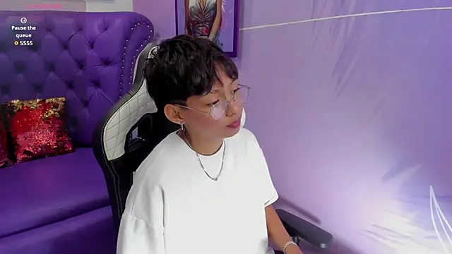 Snapshot of tefi_meow chatting on 3, 10, 2025 tefi meow online show from 3, 10, 2025