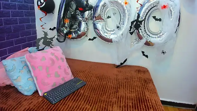 Cora 222 online show from 1, 11, 2025