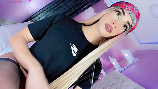 Nauthy girl online show from 8, 5, 2026