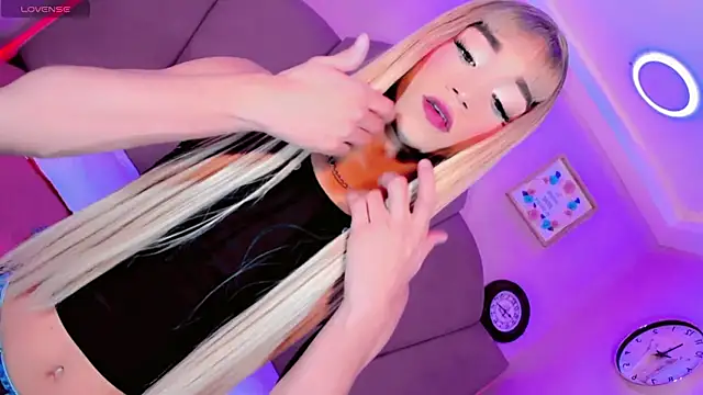 Nauthy girl online show from 13, 10, 2025