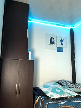 Snapshot of Emil_prl chatting on 3, 11, 2025 Emil prl online show from 3, 11, 2025