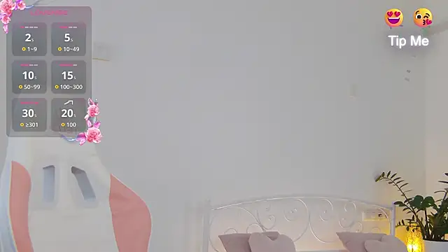 Snapshot of KumiKruz chatting on 10, 10, 2025 KumiKruz online show from 10, 10, 2025