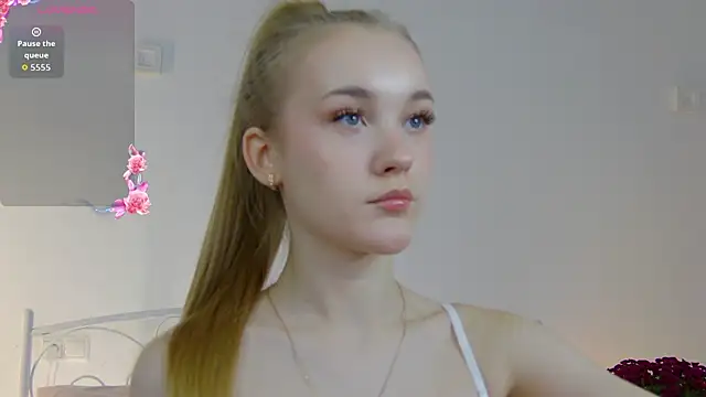 Snapshot of KumiKruz chatting on 27, 10, 2025 KumiKruz online show from 27, 10, 2025