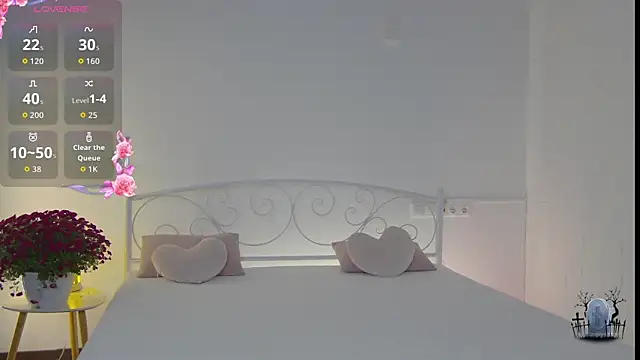 Snapshot of KumiKruz chatting on 31, 10, 2025 KumiKruz online show from 31, 10, 2025