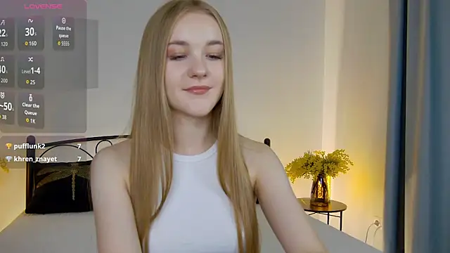 Snapshot of KumiKruz chatting on 9, 10, 2025 KumiKruz online show from 9, 10, 2025