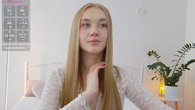 Snapshot of KumiKruz chatting on 14, 10, 2025 KumiKruz online show from 14, 10, 2025