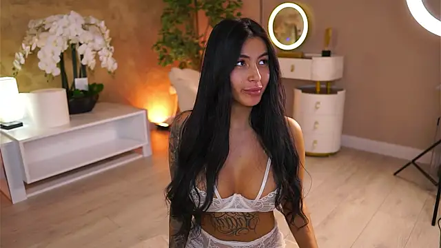 Snapshot of AishaaDevoe chatting on 3, 11, 2025 AishaaDevoe online show from 3, 11, 2025