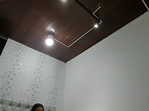 Snapshot of michelle_perla chatting on 14, 10, 2025 michelle perla online show from 14, 10, 2025