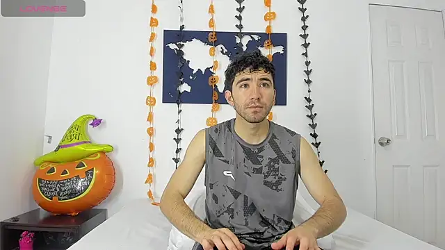 Hot Maiky online show from 3, 10, 2025