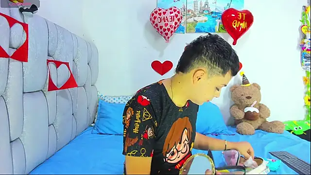 Snapshot of christopher_Hot chatting on 11, 2, 2026 christopher Hot online show from 11, 2, 2026