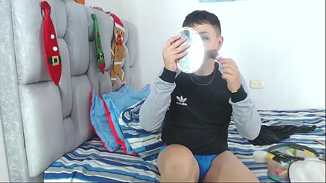 Snapshot of christopher_Hot chatting on 24, 11, 2025 christopher Hot online show from 24, 11, 2025