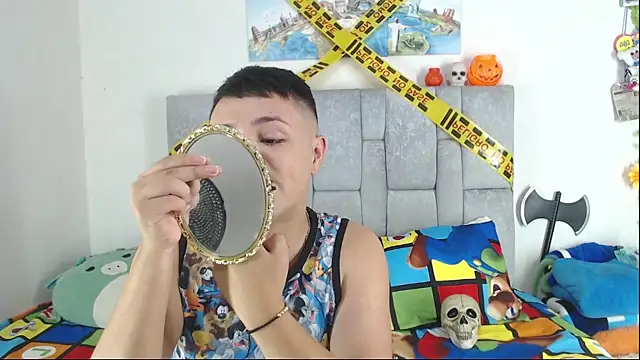 Snapshot of christopher_Hot chatting on 21, 10, 2025 christopher Hot online show from 21, 10, 2025